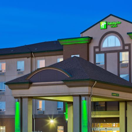 Holiday Inn & Suites Grande Prairie, An Ihg Hotel Exterior photo