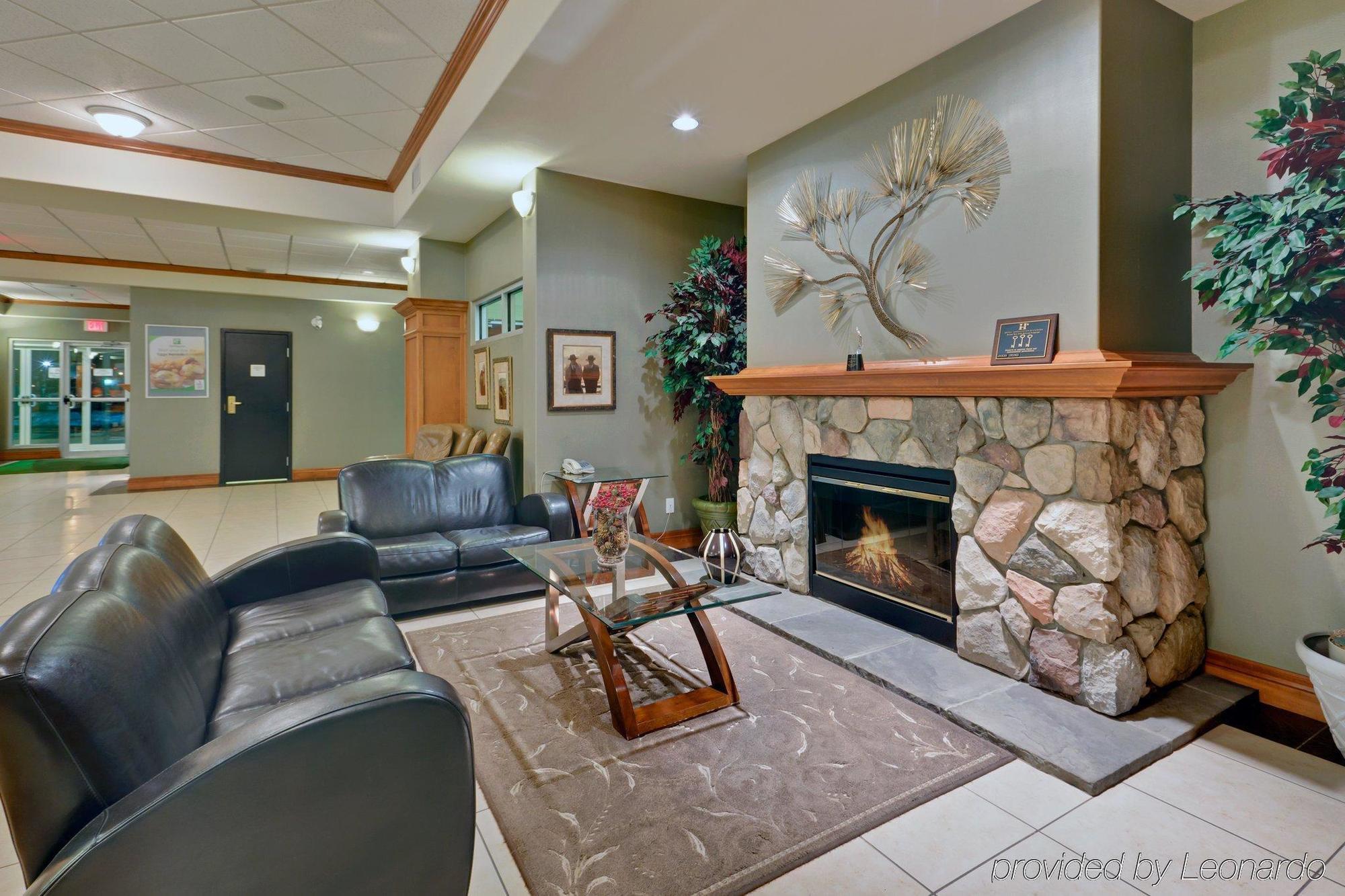 Holiday Inn & Suites Grande Prairie, An Ihg Hotel Interior photo